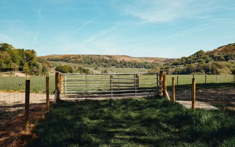 Farm & Field Fence in Paris, KY
